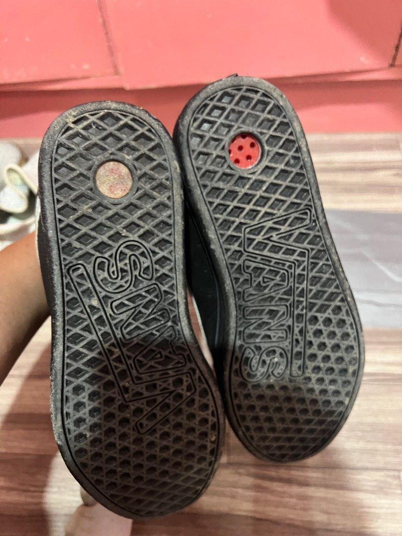 Vans gravel clearance