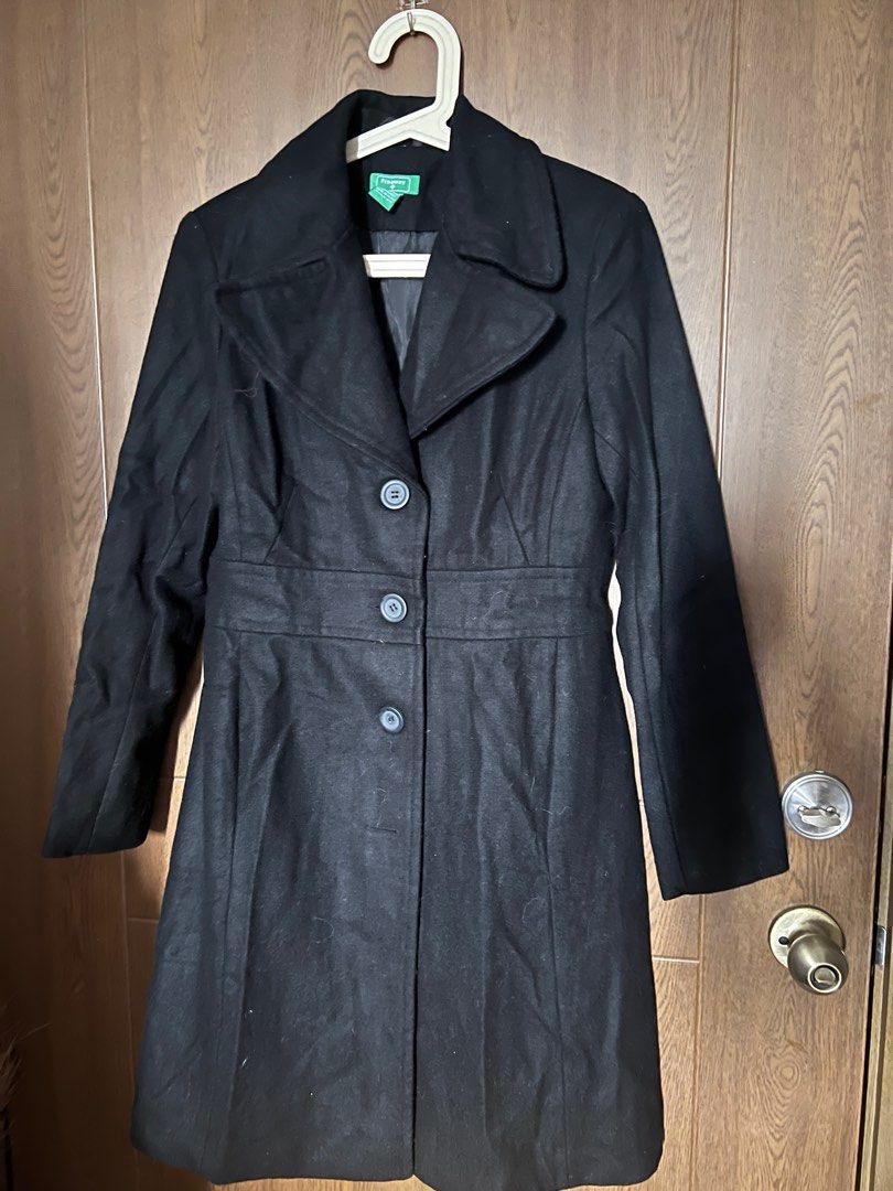 Winter Wool Coat (Category: Coats, Jackets and Outerwear) located in Manila. Submitted by deeclutter1 (Listing ID 1268537093, Image 1). Description: Length 37 inch Shoulder 16 inch Location : Sta. Ana, Manila.