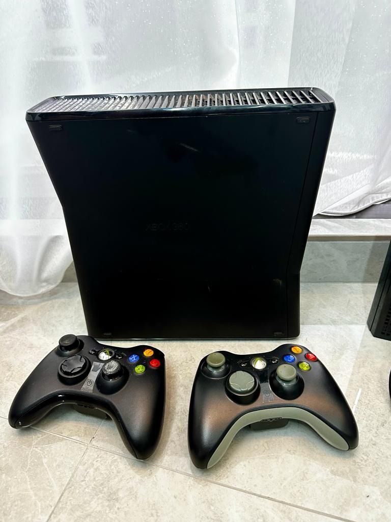 Xbox 360 console, Video Gaming, Video Game Consoles, Xbox on Carousell