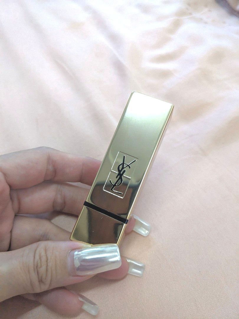 Ysl 82 rouge provocation top