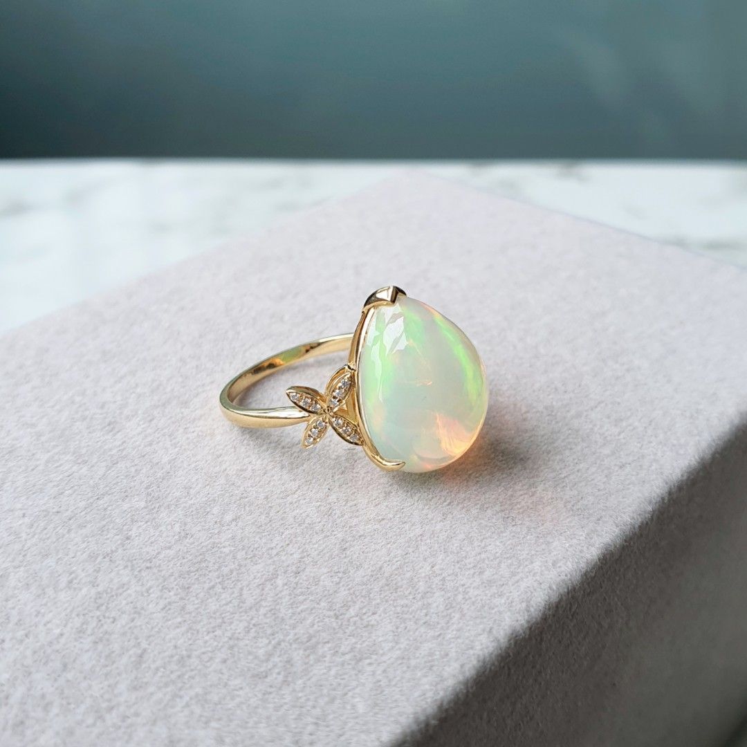 18K Solid Gold Ethopian Welo Opal Diamonds Ring Women s Fashion