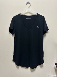 Abercrombie&Fitch 黑色V領棉質T-shirt(A&F)