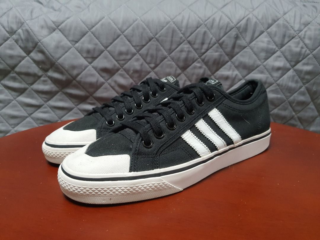 mens white adidas nizza