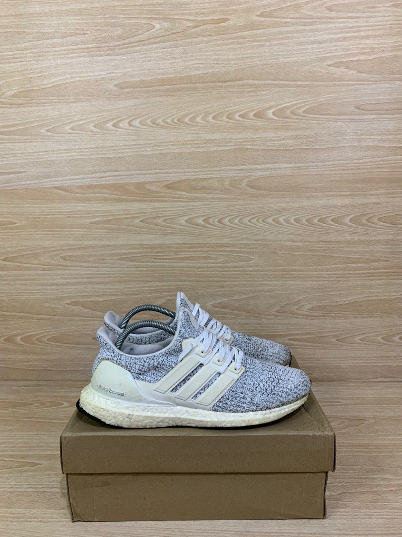 Ultra boost 4 sale cloud white non dyed