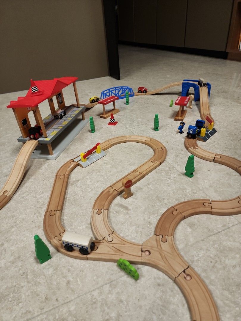 Elc adventure train set on sale