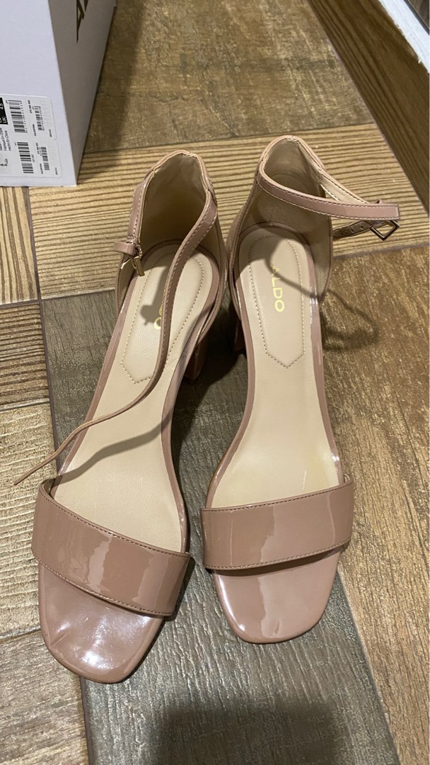 Valentina heels store