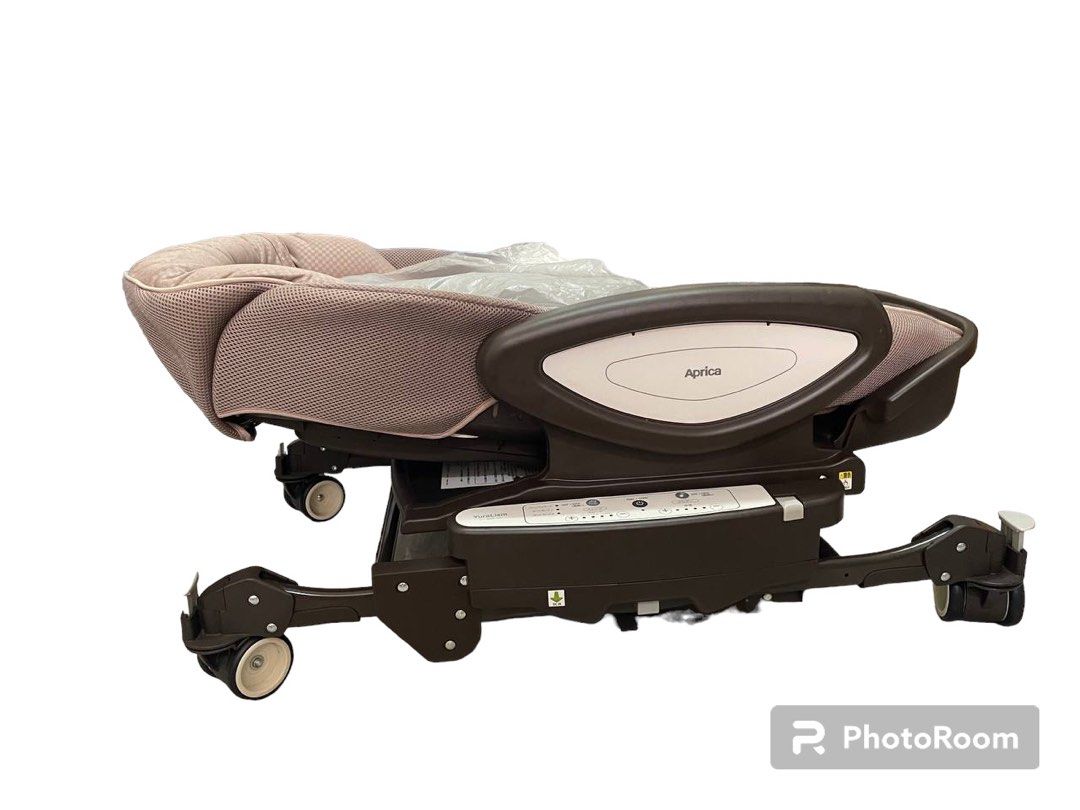 aprica yuralism autoswing and melody, Babies & Kids, Baby Nursery  