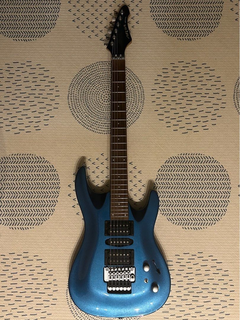 Aria Mac series 40 Pro super strat electric guitar, Hobbies & Toys