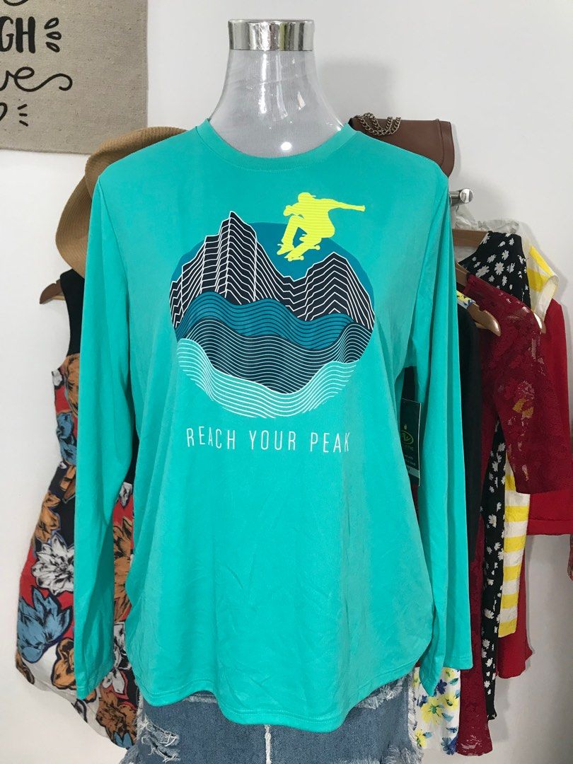 Athletic works long sleeve top top