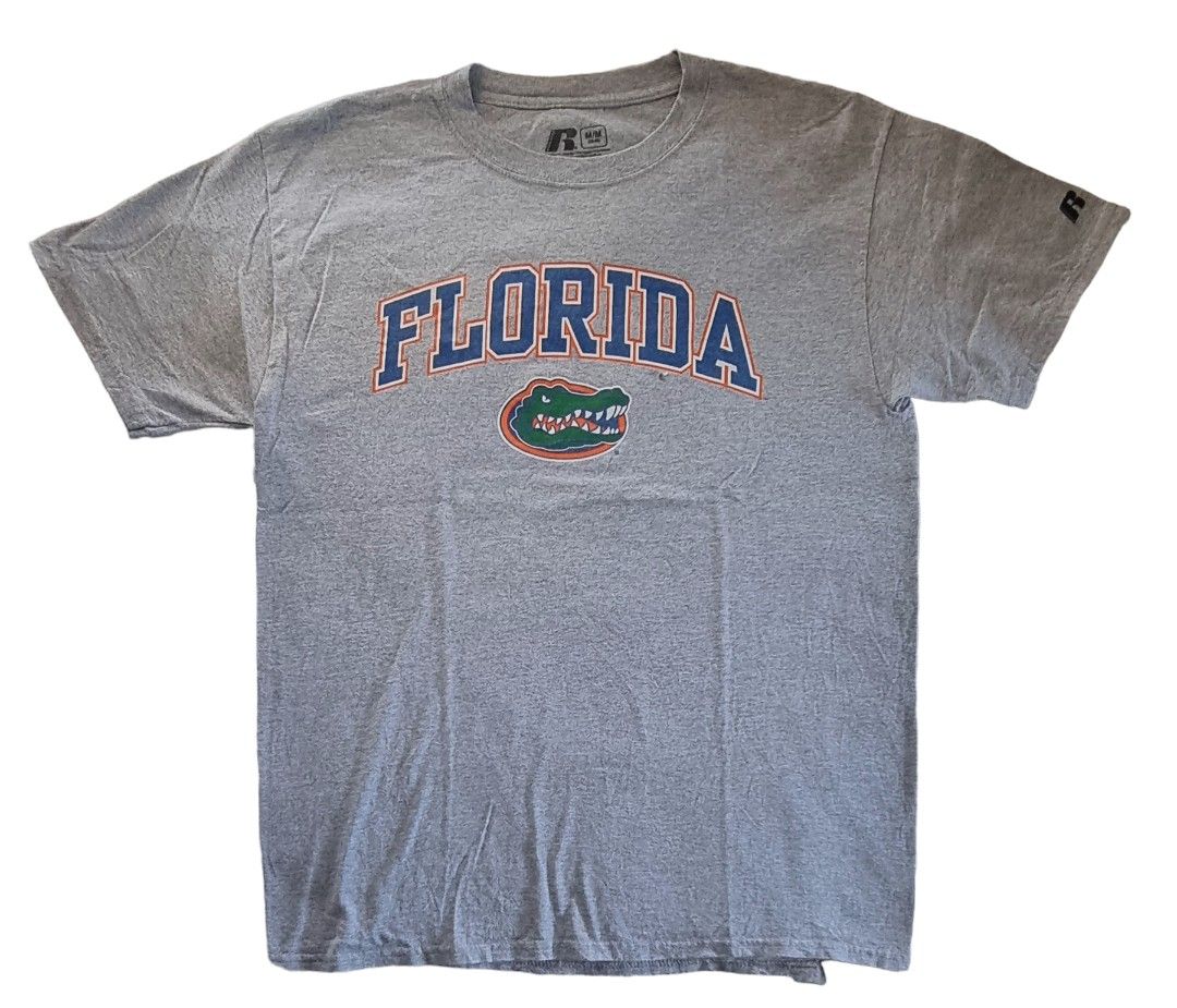 Auth Russell Florida Gators Gray Medium Shirt (Category: Tshirts & Polo Shirts ) located in Muntinlupa City. Submitted by thriftstorypremiumshop (Listing ID 1263742072, Image 1). Description: auth Russell Florida gators shirt. pre owned. size Medium on tag. dimes 20.5" chest 28" height.