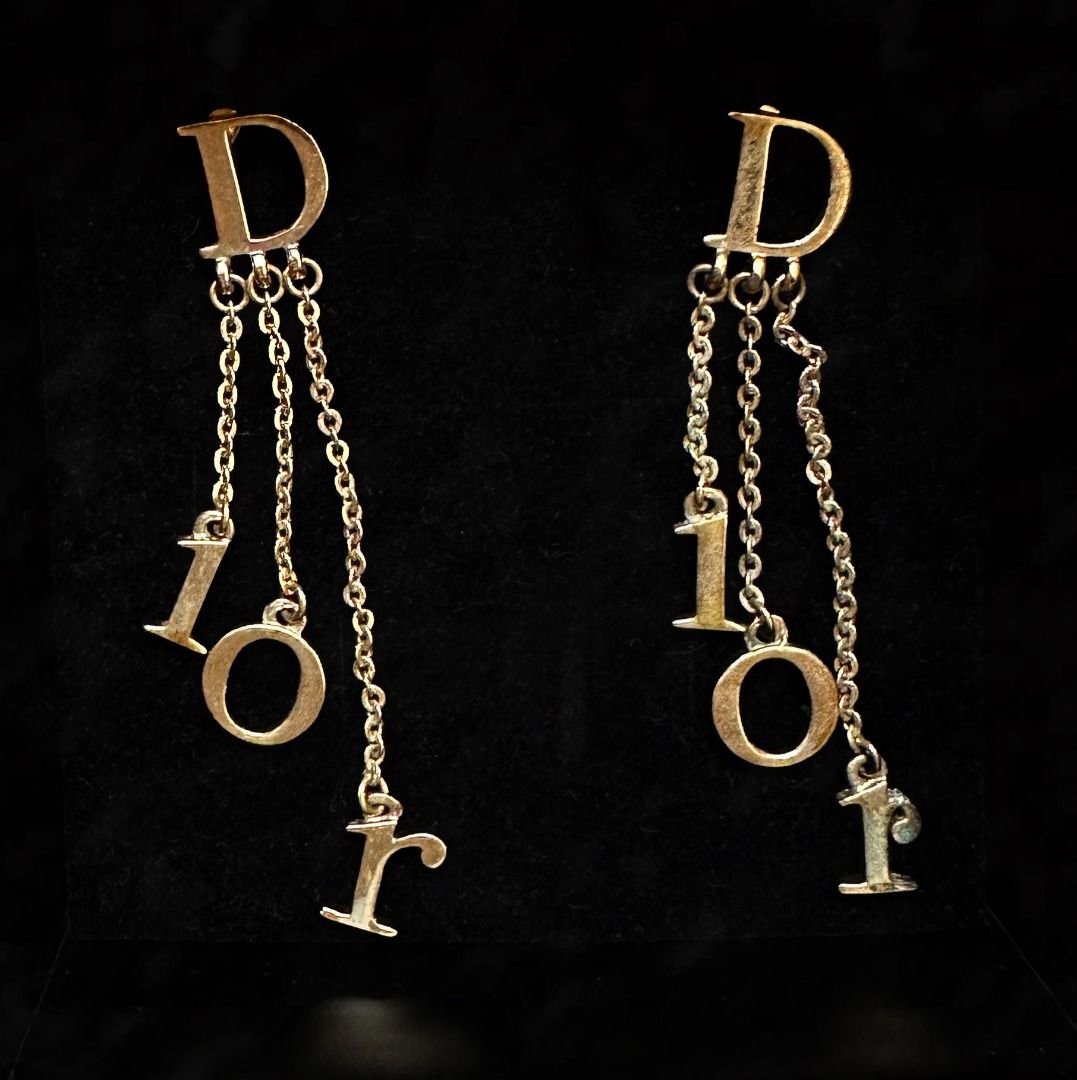 Dangle letter earrings top
