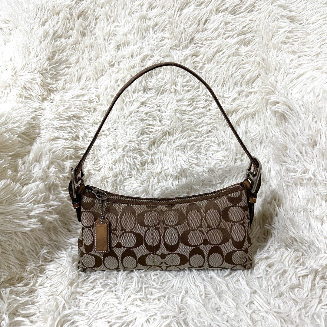 Coach hobo bag vintage, Luxury, Bags & Wallets on Carousell