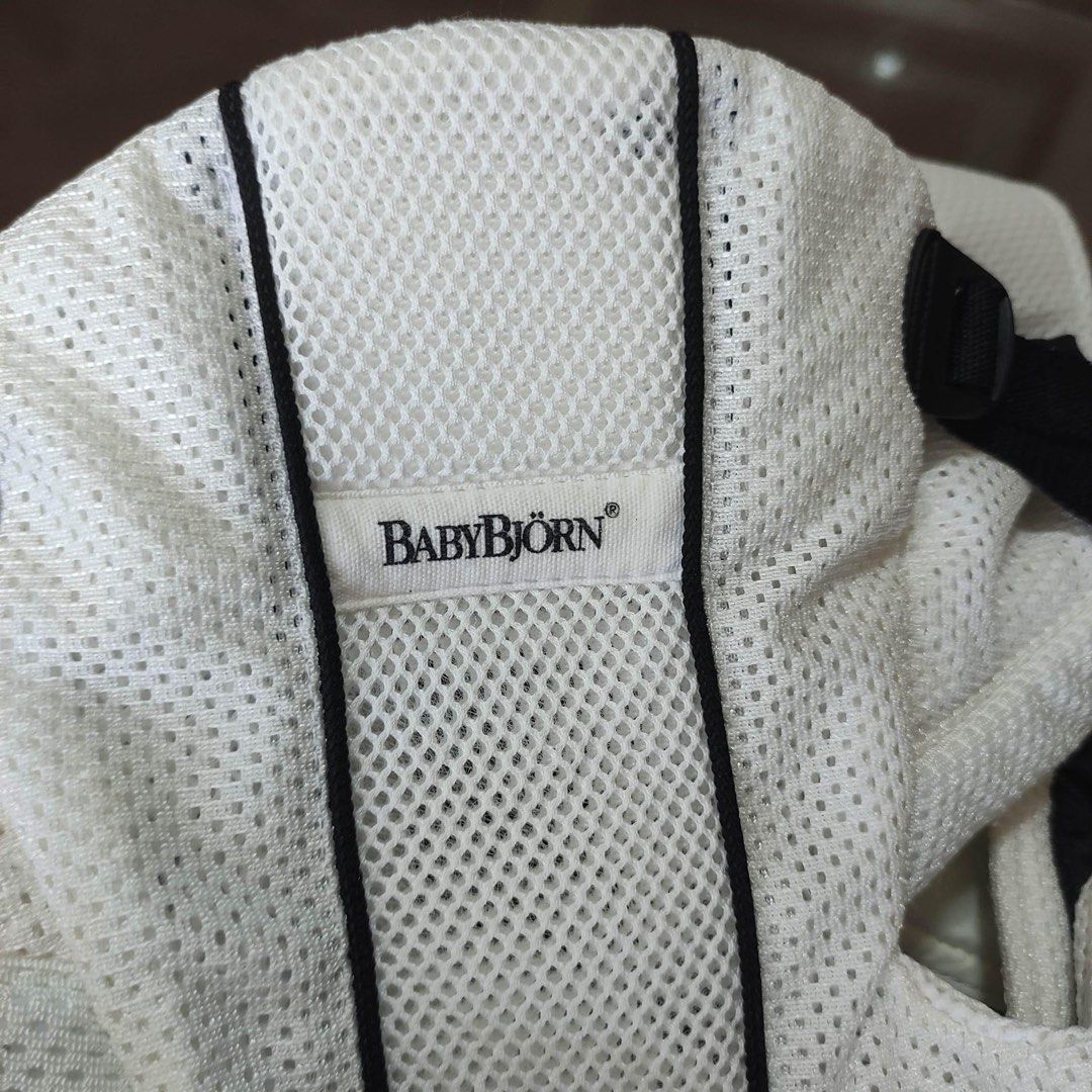 Baby Bjorn Mesh type Carrier (Category: Carriers & Slings) located in Manila. Submitted by avalanchesonlineshopmainacount (Listing ID 1263778201, Image 1). Description: .