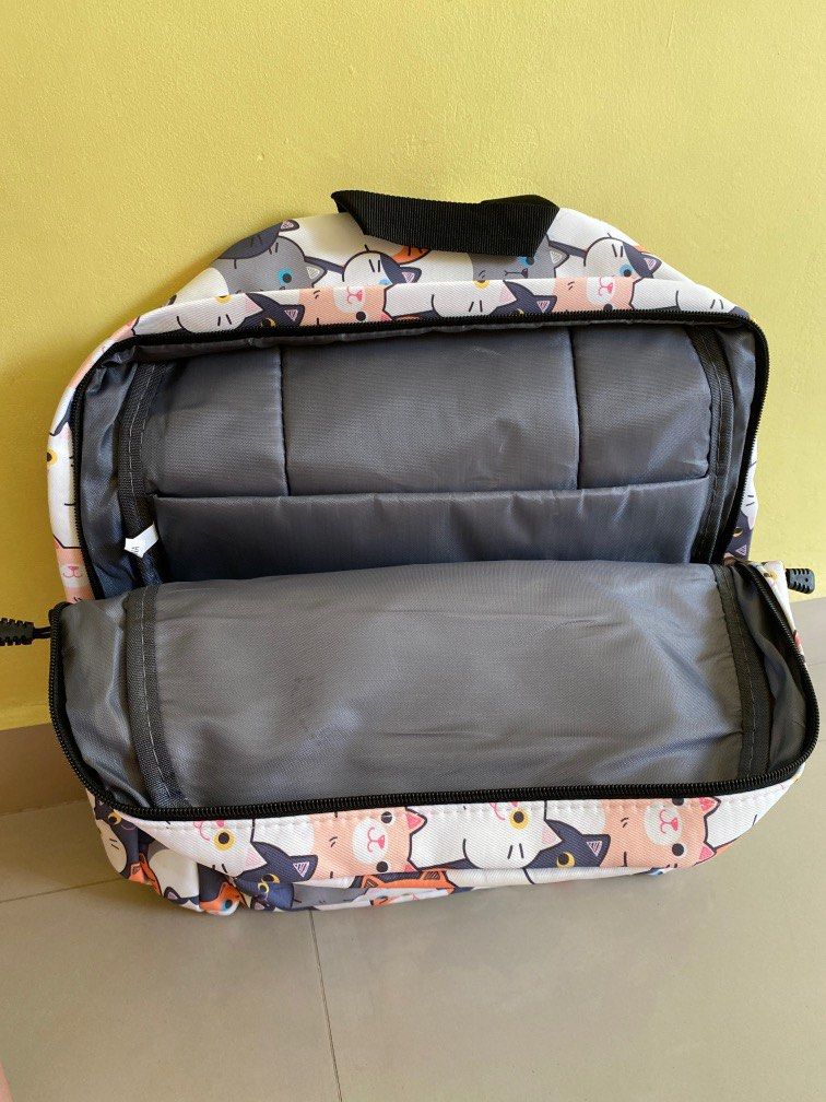 Backpack (Category: Stationery & School Supplies) located in Singapore. Submitted by jteo1611 (Listing ID 1263773235, Image 3). Description: .