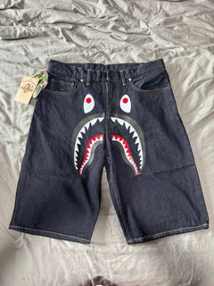 (Category: ) located in . Submitted by bape_sg_fan (Listing ID 1263777397, Image 1). Description: .