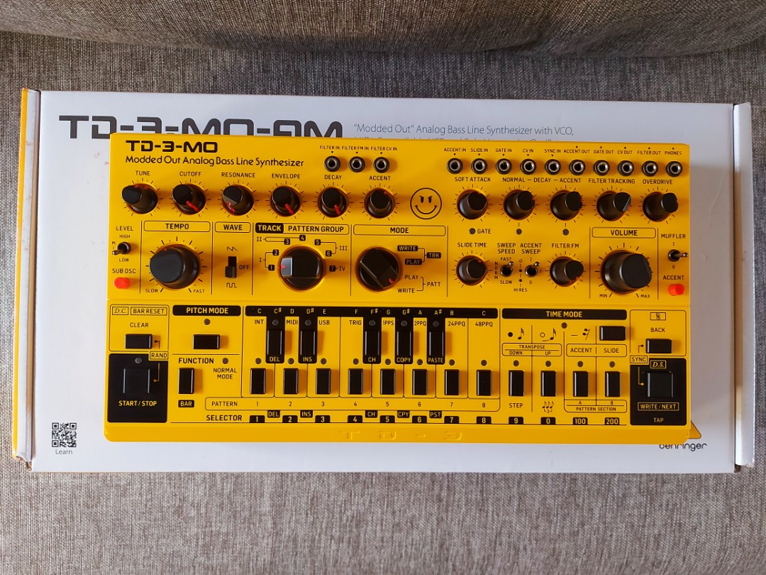 Behringer TD-3-MO-AM アナログベースシンセサイザー 極美品