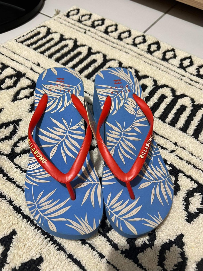 Billabong Slipper, Women's Fashion, Footwear, Slippers and slides on ...