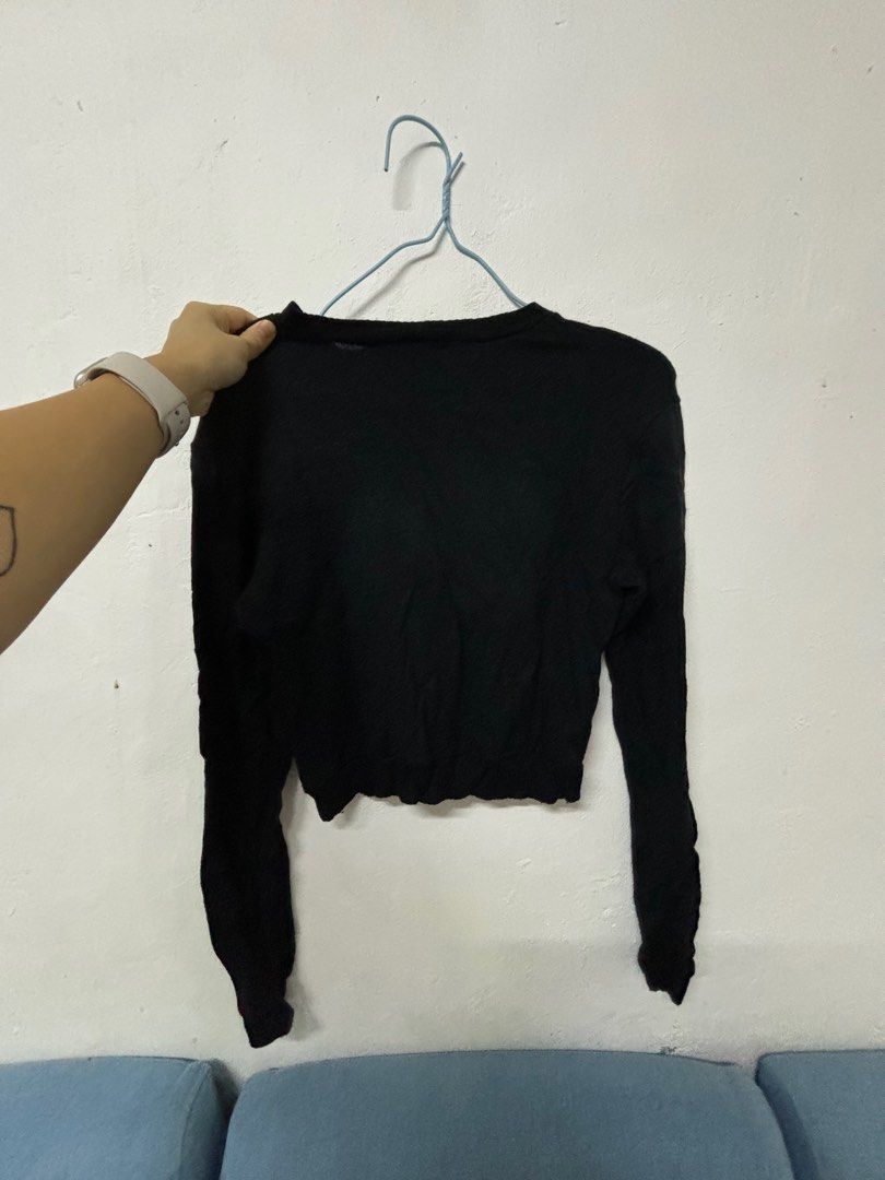 Brandy melville black sweater sales