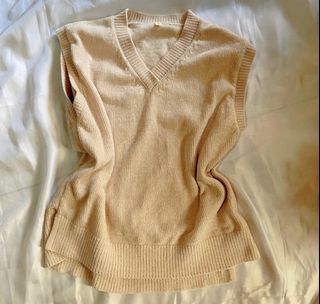 (Category: ) located in . Submitted by declutterwithsha (Listing ID 1263841002, Image 1). Description: .
