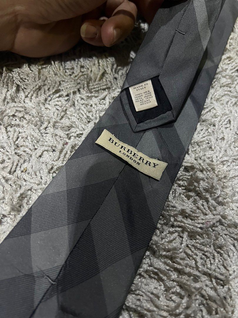 Burberry classic tie hotsell