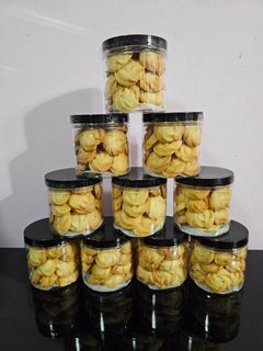 https://media.karousell.com/media/photos/products/2023/11/4/butter_cookies_1699123455_4dd8f6ec_progressive_thumbnail.jpg