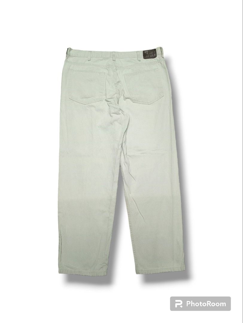 Calvin Klein Men Pants, Men's Fashion, Bottoms, Chinos on Carousell
