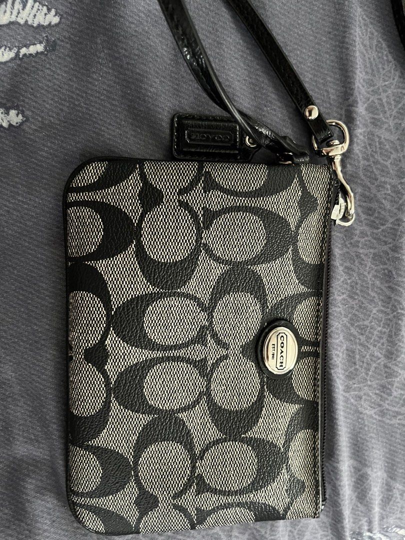 Coach signature wristlet black clearance
