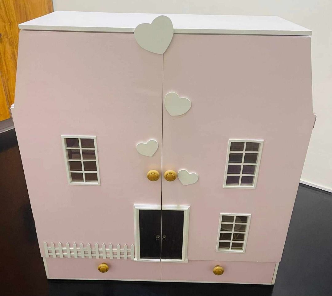 High store quality dollhouse