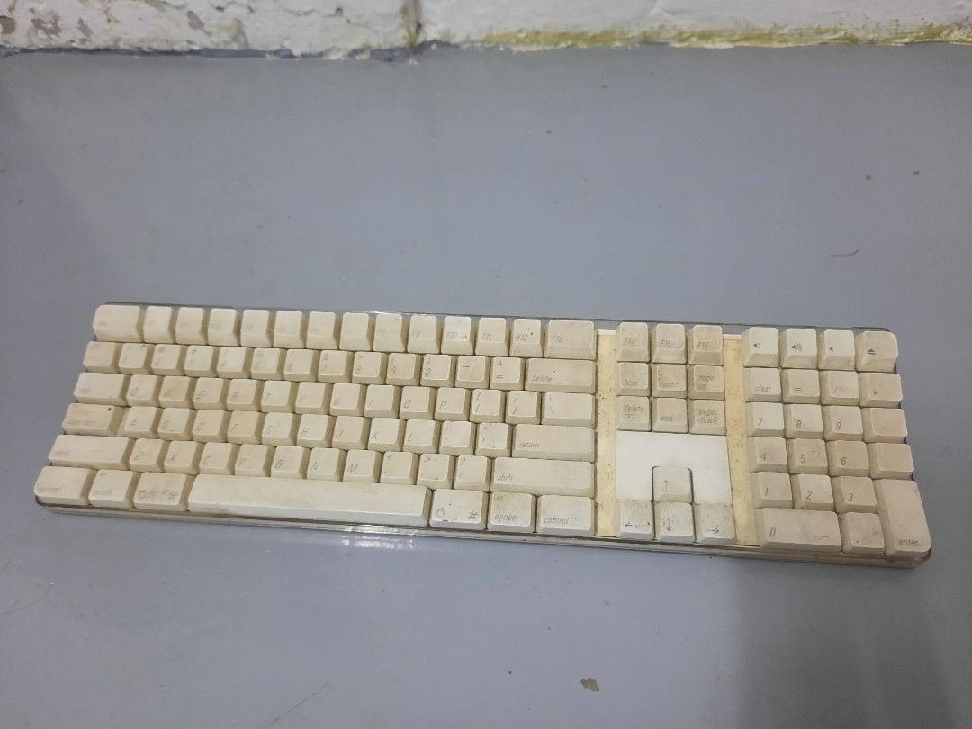 Faulty rosak keyboard apple A1016, Computers & Tech, Parts