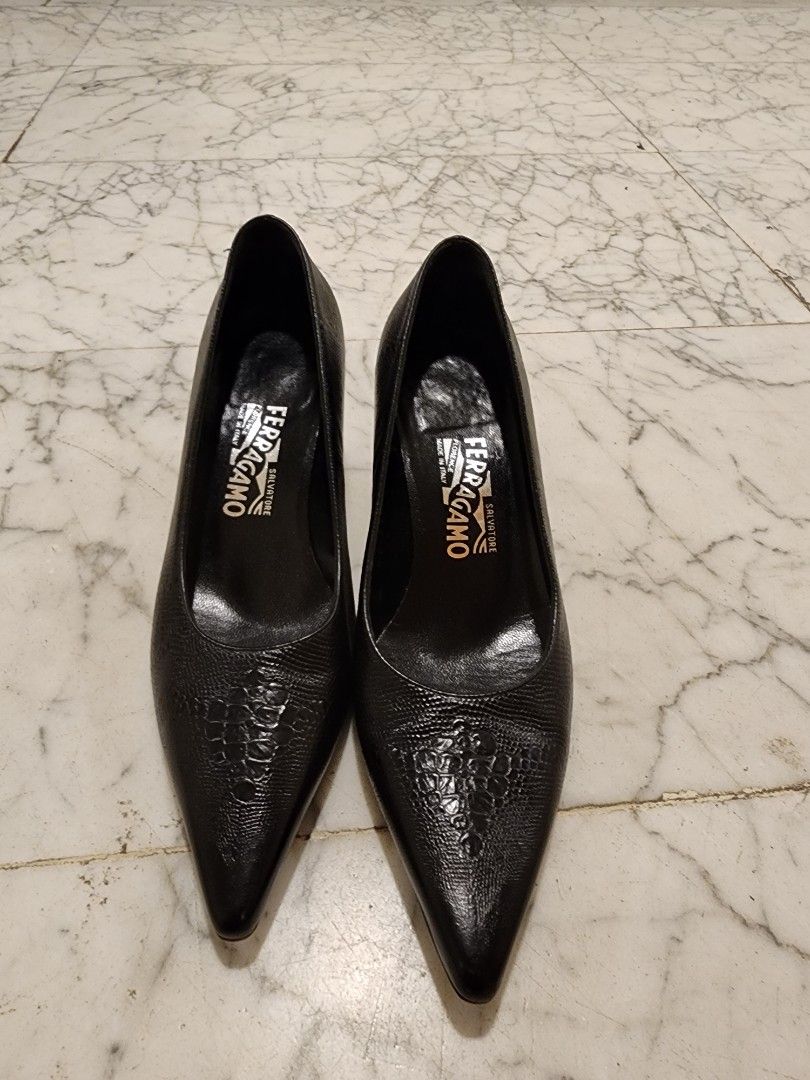 Salvatore Ferragamo, Shoes, Salvatore Ferragamo Navy Leather Shimmery  Pumps