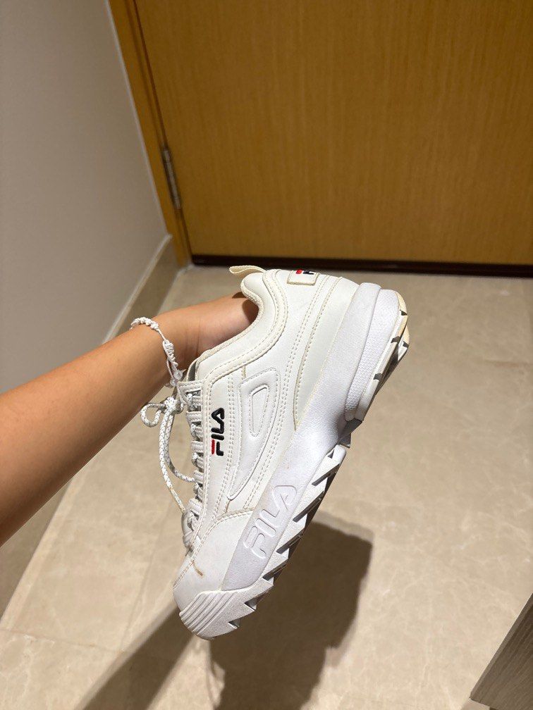 How to spot a fake fila disruptor best sale