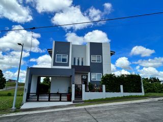 FOR SALE‼️ House and Lot in VENARE Nuvali