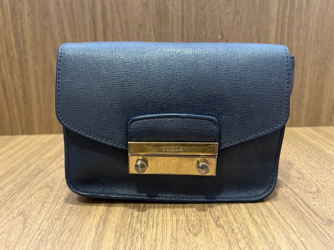 Furla best sale metropolis clutch