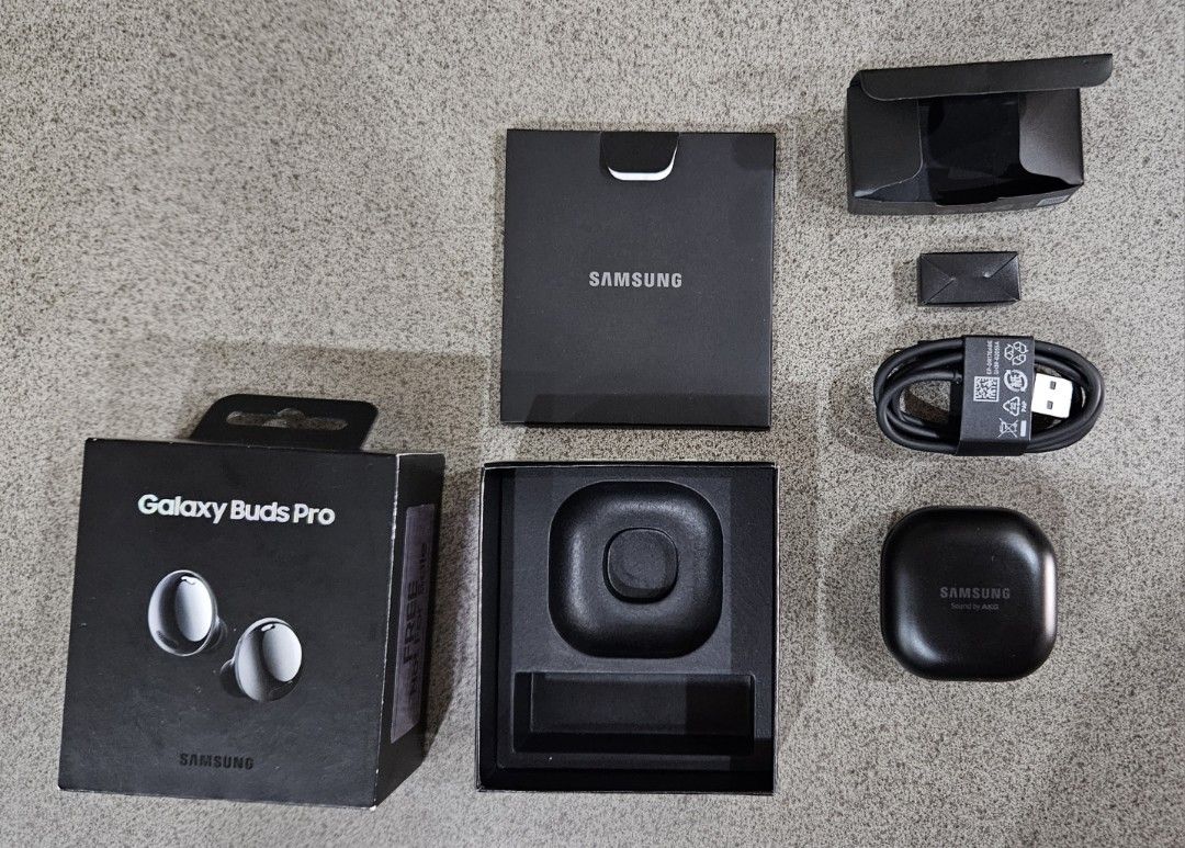 galaxy buds pro (Category: Earphones) located in Quezon City. Submitted by legitseller08 (Listing ID 1263767032, Image 2). Description: galaxy buds pro 4800 still negotiable color black wireless easy to used guaranteed brand new or double your money back for interested buyer feel free to message me thank you.