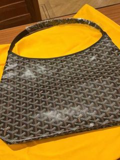 SOLD/LAYAWAY💕 Goyard Gray Sac Hardy. Made in France. With pouch & dustbag  ❤️