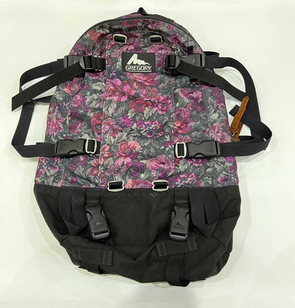 GREGORY DAY N HALF 33L