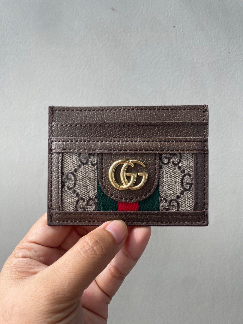 Gucci card holder (Category: Luxury Bags & Wallets) located in Quezon City. Submitted by lulusclosets (Listing ID 1263714233, Image 1). Description: Super good condition. Di ko pa nagamit since I have the black one too.