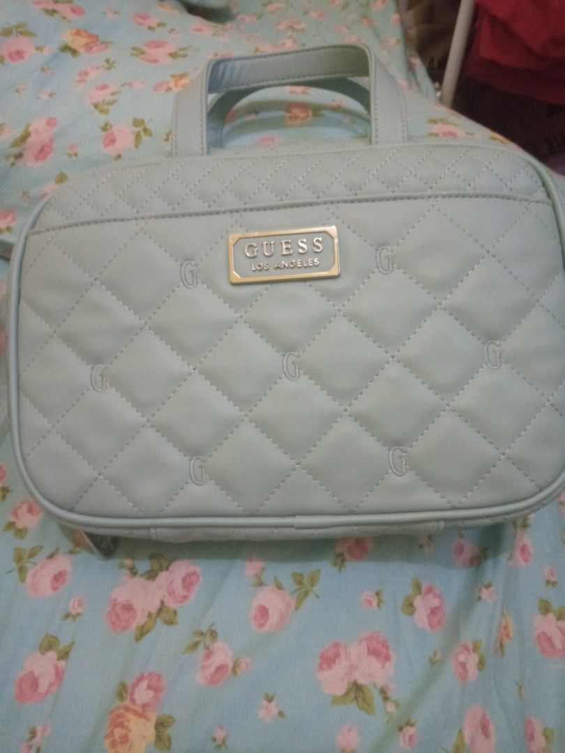 Guess make cheap up tas