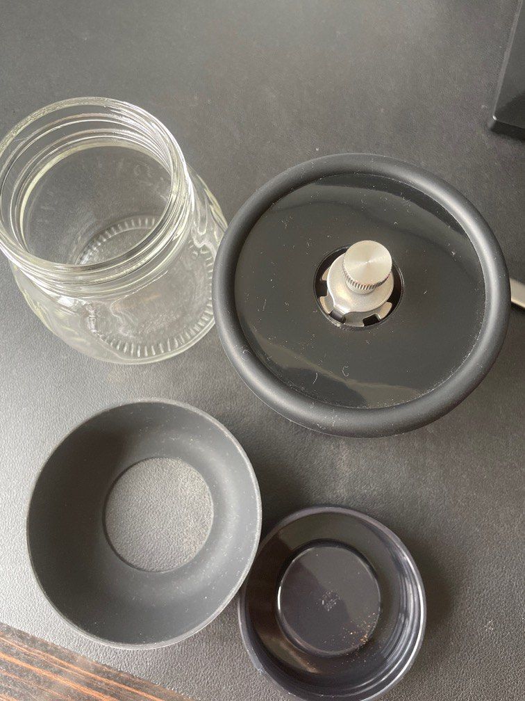 Hario coffee bean hand grinder, TV & Home Appliances, Kitchen