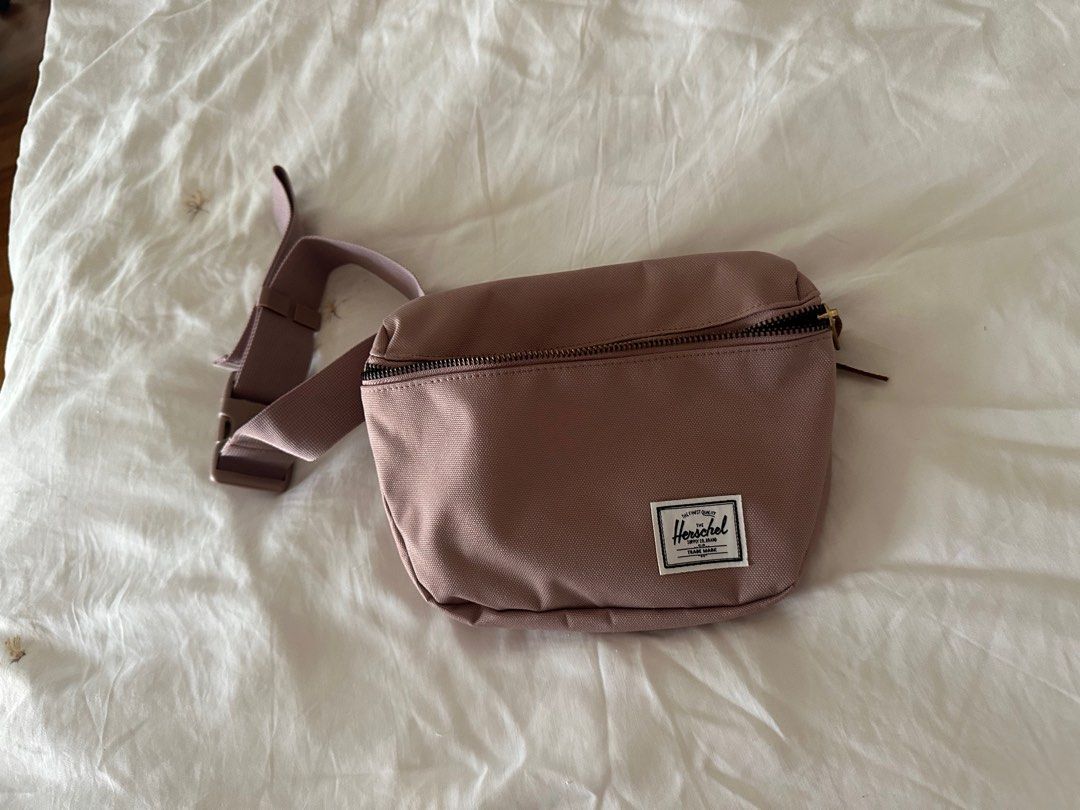 Herschel fifteen clearance ash rose