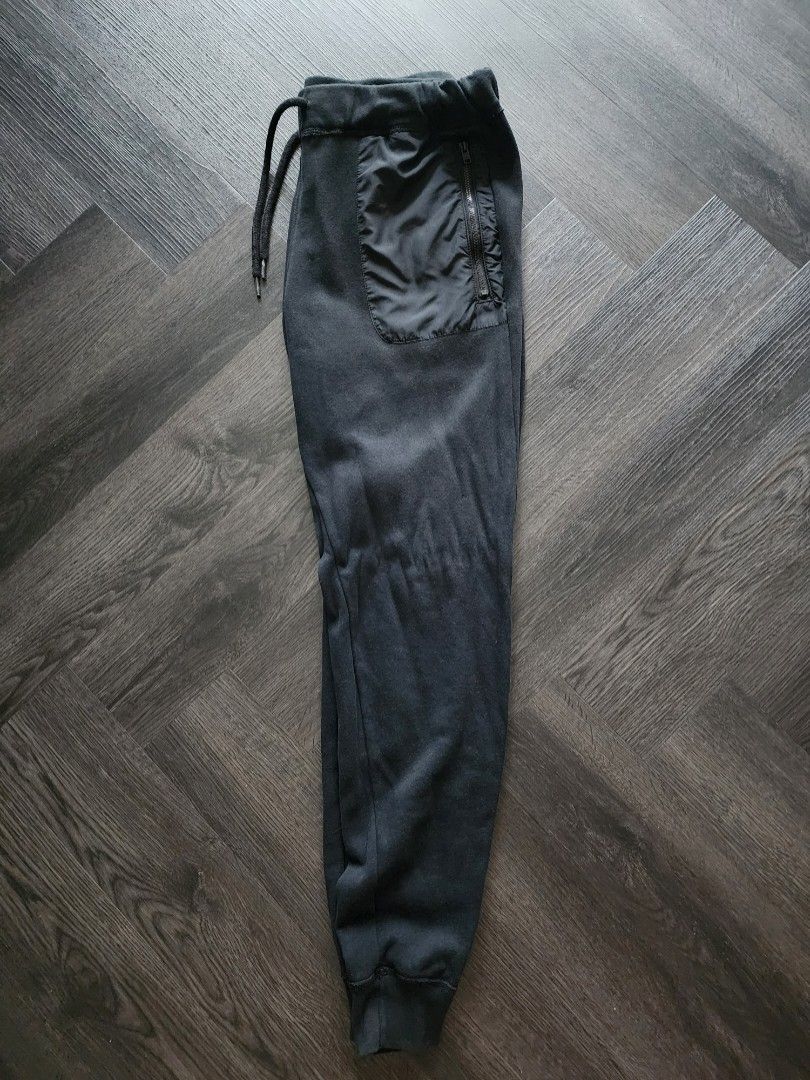 Hollister | Pants | Nwot Mens Black And Gold Hollister Joggers | Poshmark