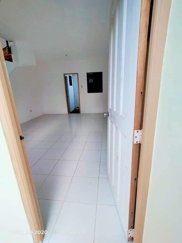 House and lot in Beverly Homes Loma De Gato Marilao near NLEX and