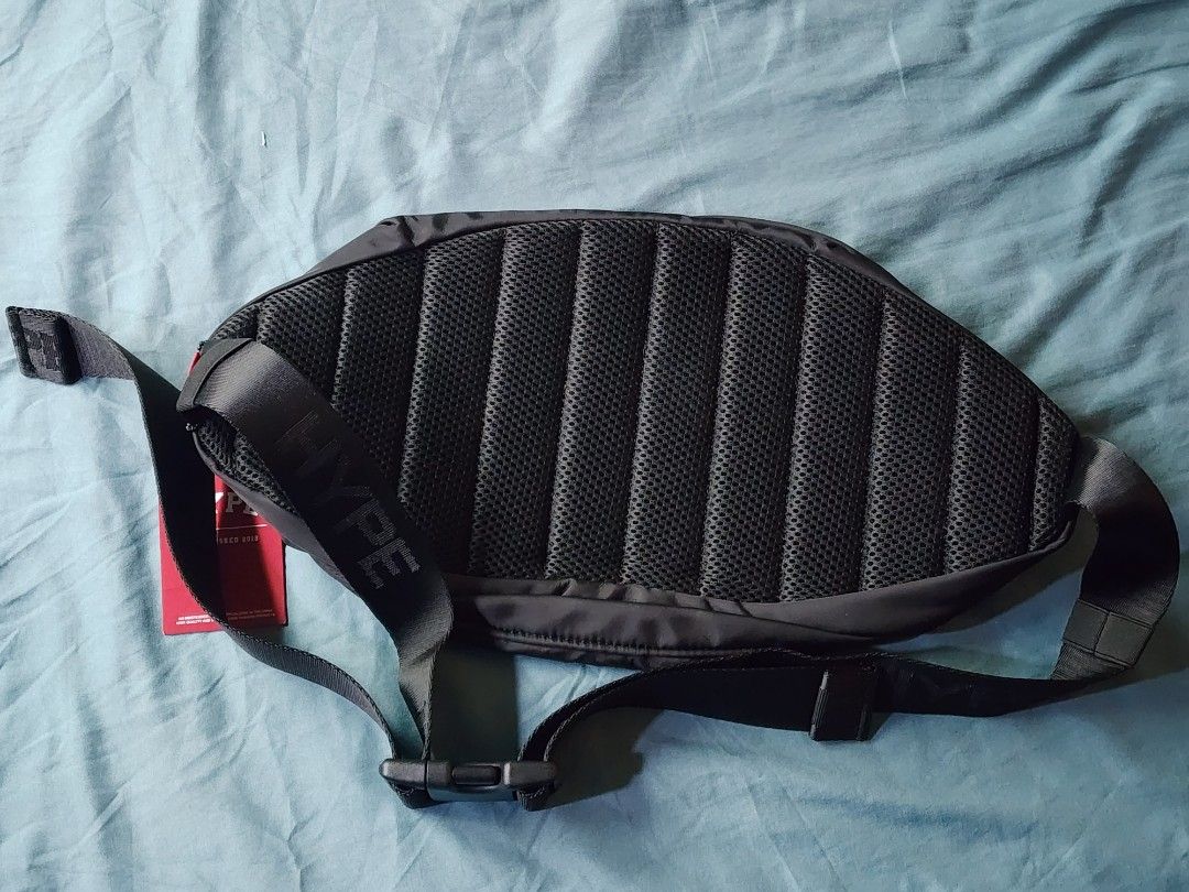 Hype shoulder bag deals