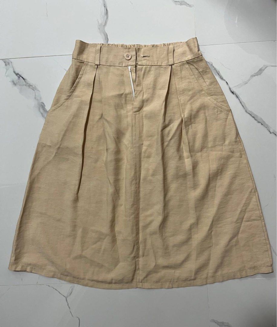 khaki skirt Women s Fashion Bottoms Skirts on Carousell