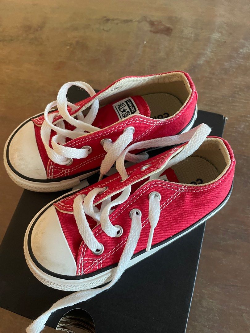 Kid Converse size 23