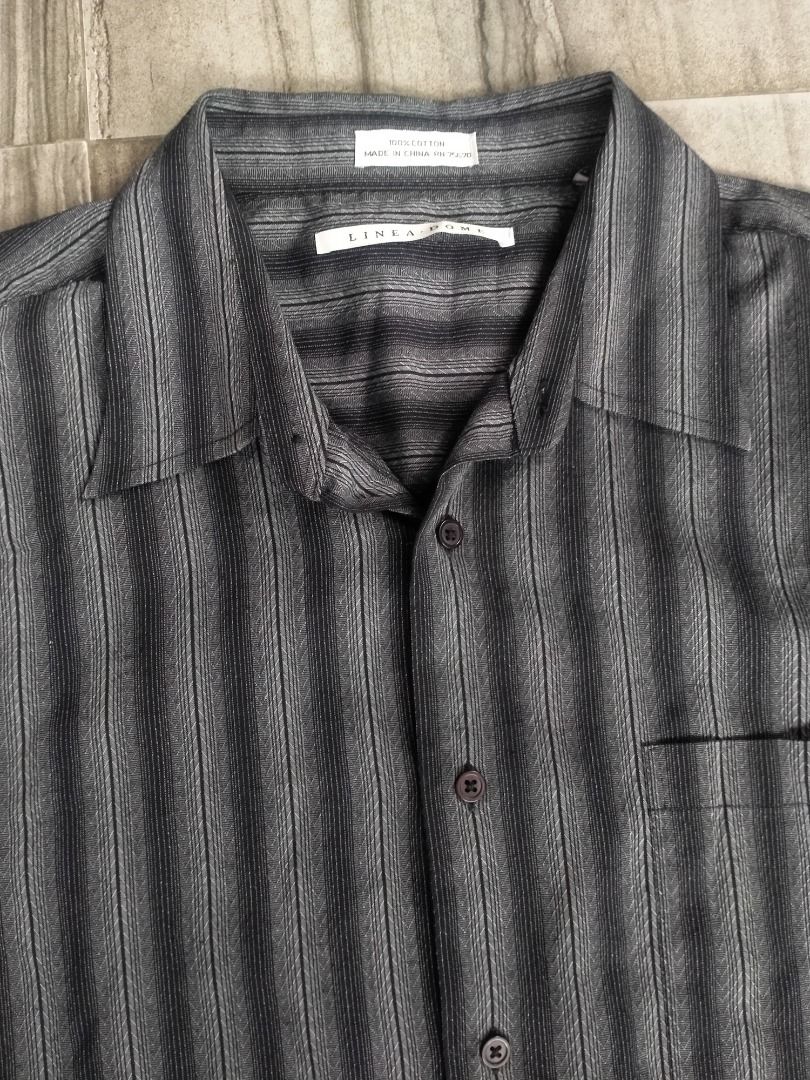 Linear dime polo (Category: Activewear) located in Davao. Submitted by plan-b (Listing ID 1260966708, Image 2). Description: Good condition size XL.
