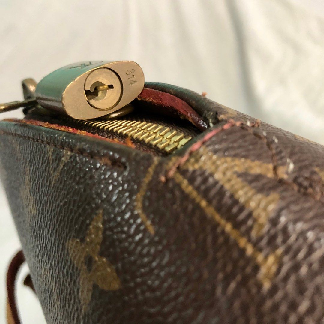 Louis Vuitton Ellipse Backpack Brown Leather ref.50696 - Joli Closet