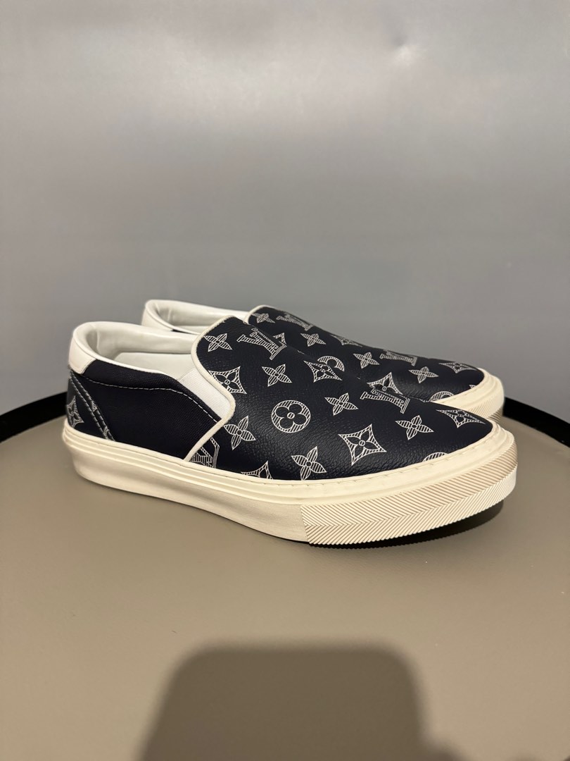 LOUIS VUITTON LV CAT FRONTOW SNEAKER, Luxury, Sneakers & Footwear on  Carousell