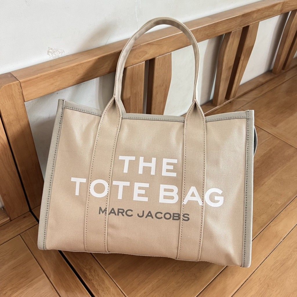 Marc Jacobs The Tote Bag - Small / White, Women's Fashion, Bags & Wallets, Tote  Bags on Carousell