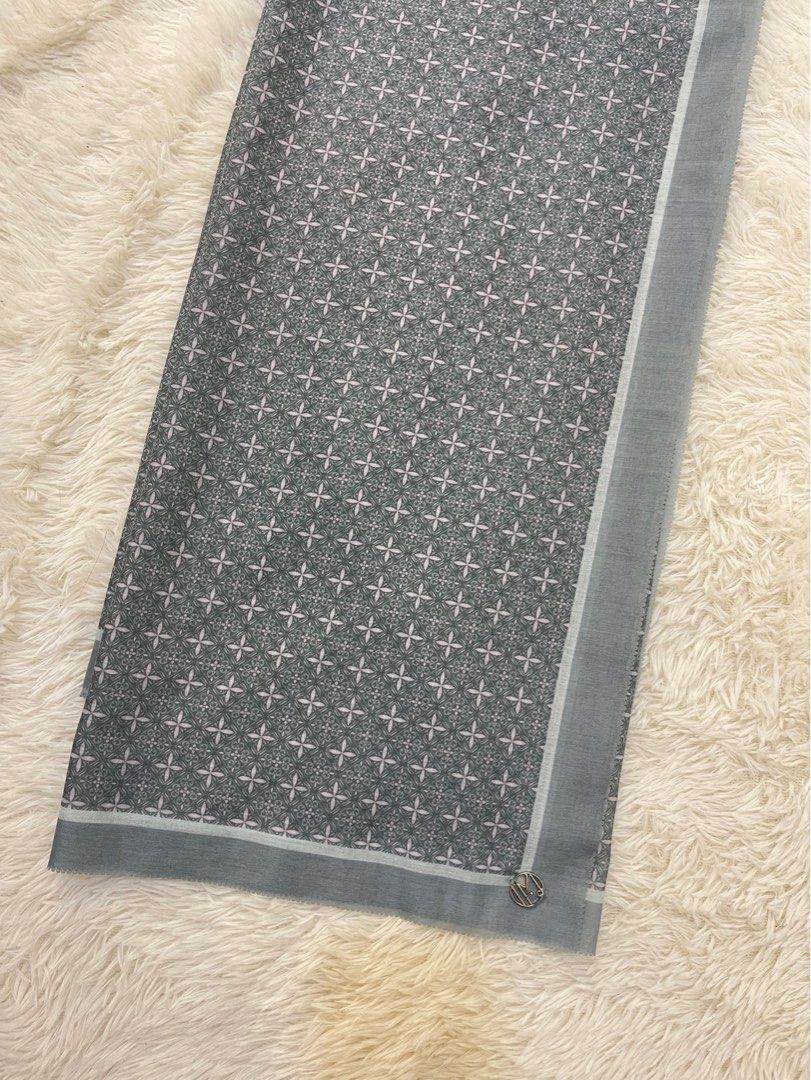 MF by Mira Filzah - Nour Voile SQ in Dark Forest, Womens Fashion, Muslimah  Fashion, Hijabs on Carousell